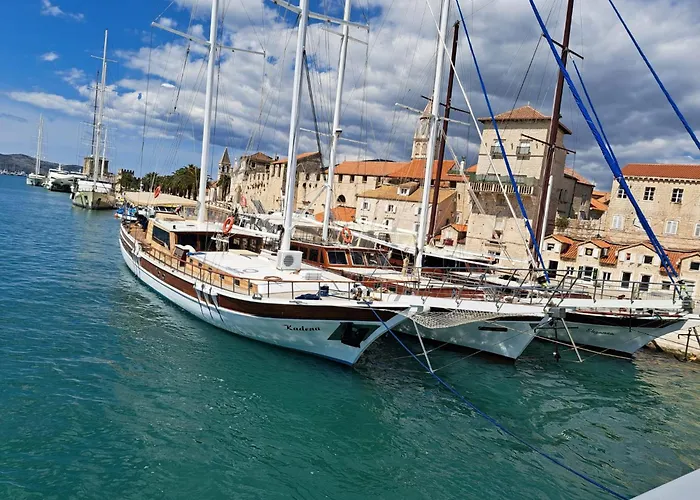 Trogir Holiday House