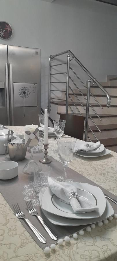Apartment House *
